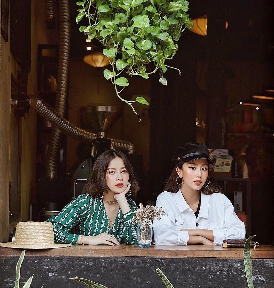 nhom ban than cua chi pu anh 10