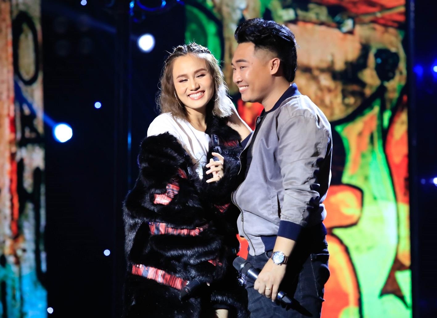 Phuong Trinh Jolie bi Minh Luan cuong hon anh 5