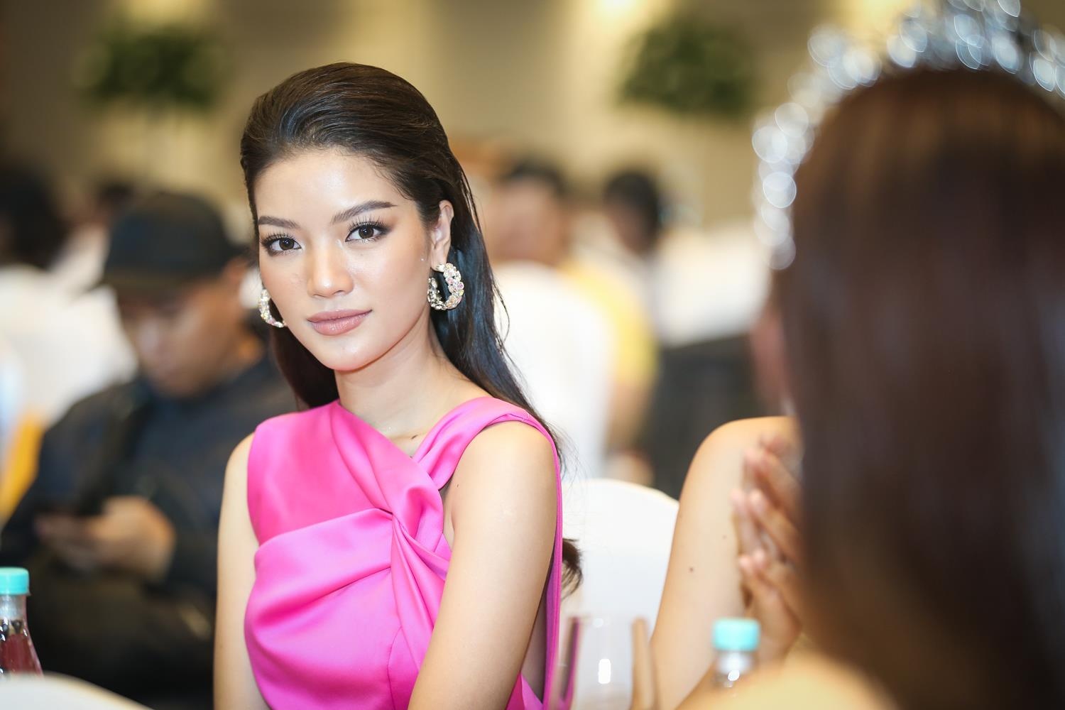 Tuong San thi Hoa hau Quoc te anh 8