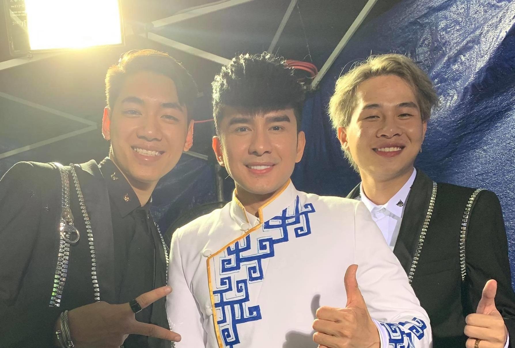Dan Truong dang anh cung Jack va K-ICM, fan binh luan chuyen tuoi tac hinh anh