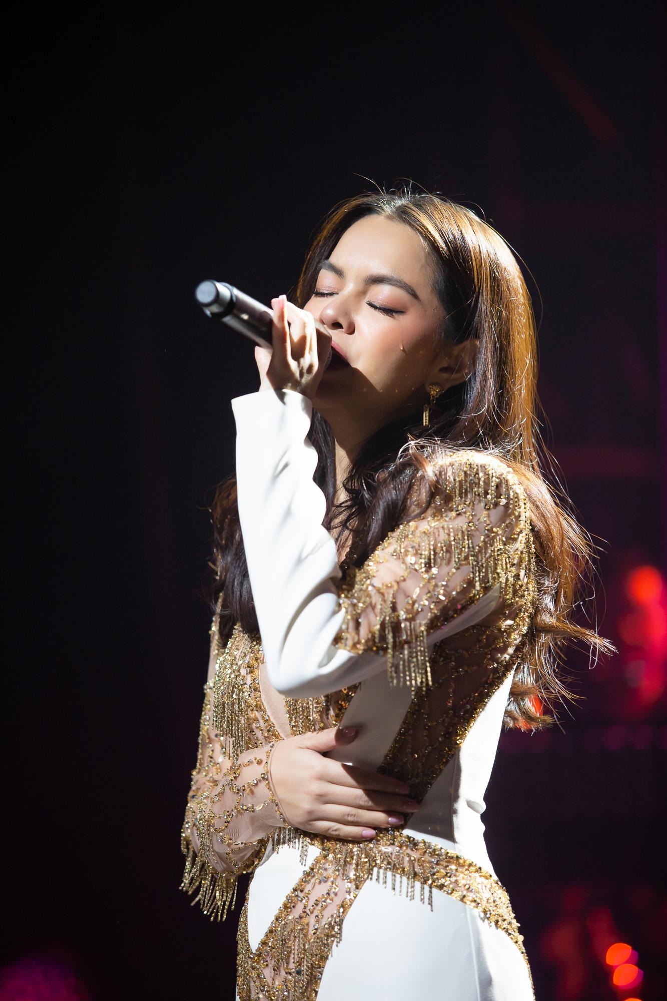 Pham Quynh Anh ung hoang phuc anh 5