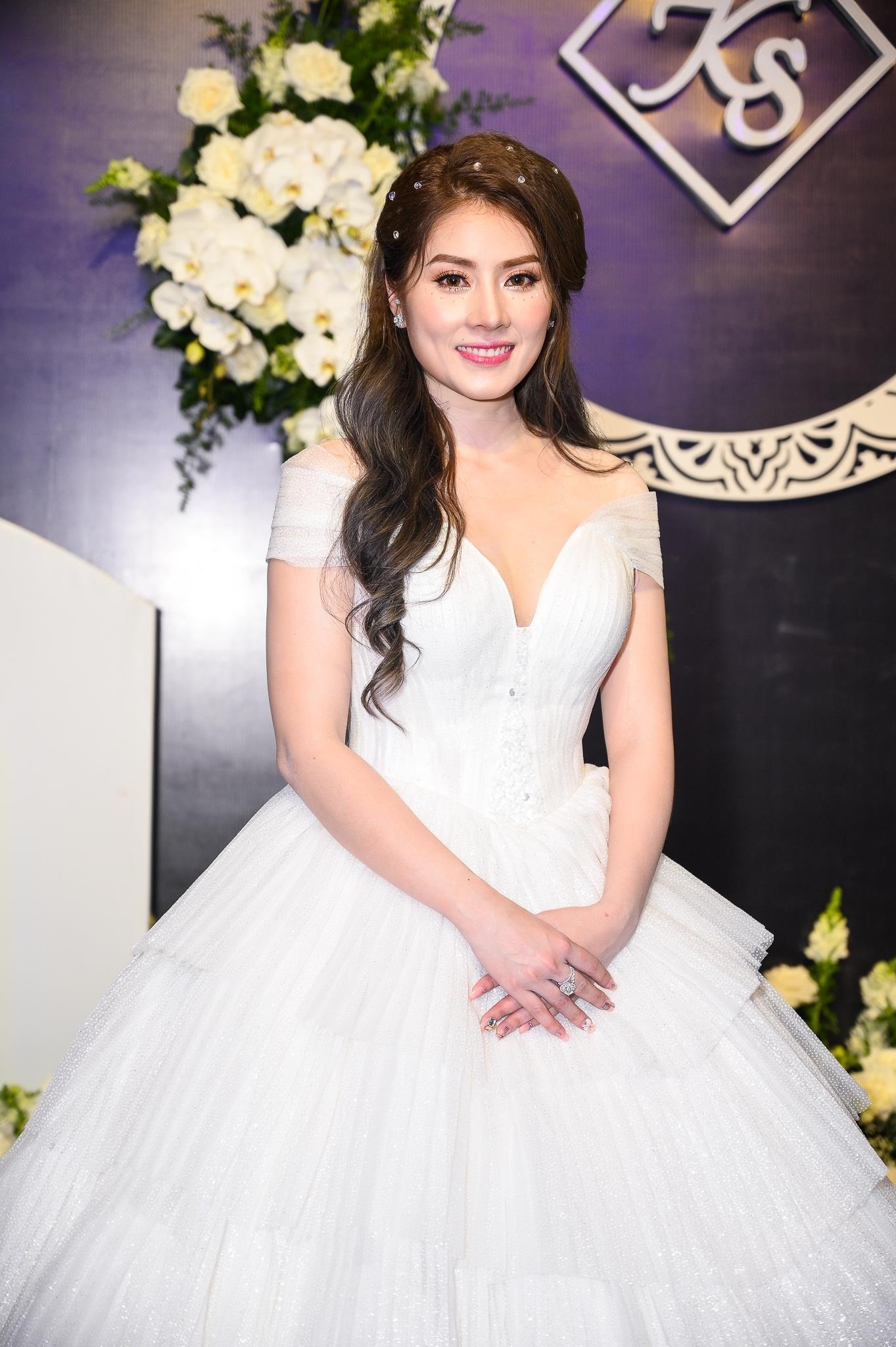 lam chan khang to chuc le cuoi anh 3