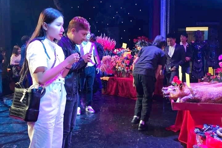 to nghe san khau anh 8