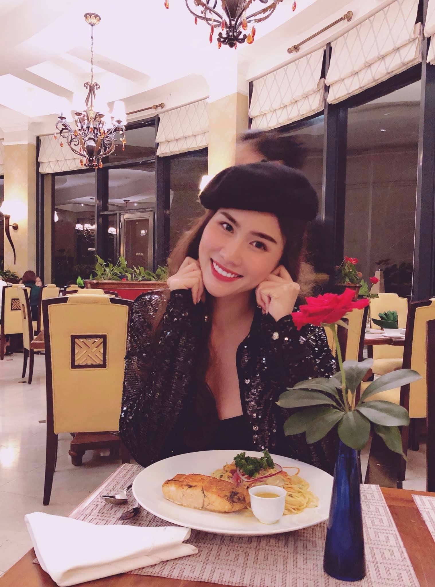 Hoang hanh Hoa hau trai dat 2019 anh 1