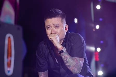 Ca si Viet suy sup, nhap vien vi show dien bi huy vao phut chot hinh anh