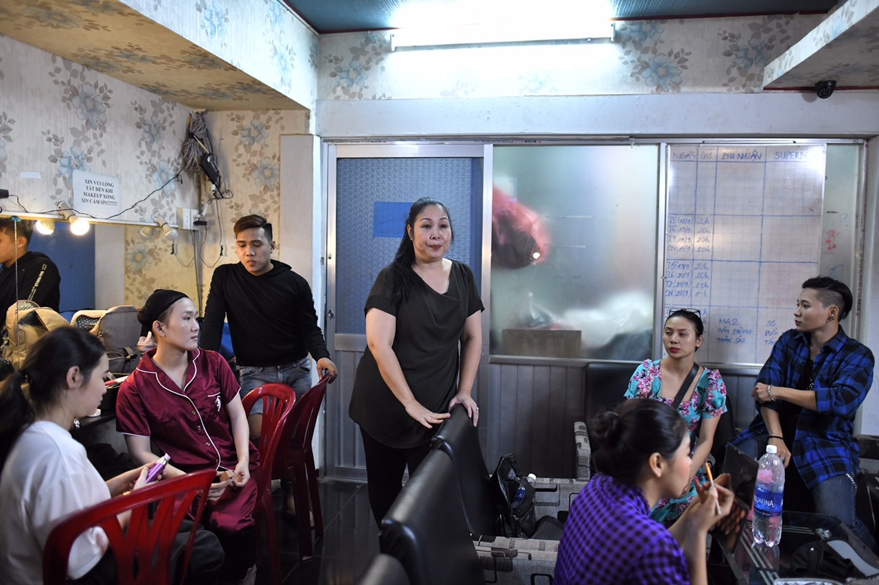 Hồng Vân đóng cửa sân khấu ảnh 3 Hong Van dong cua san khau anh 3