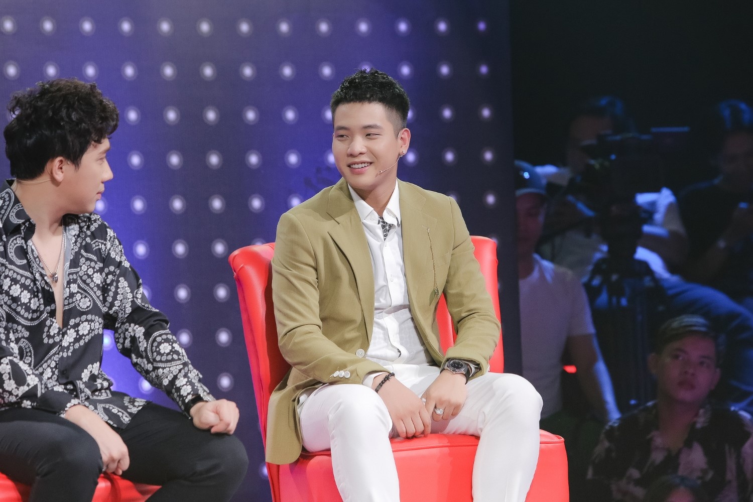 Quan A.P giong ai giong ai anh 1