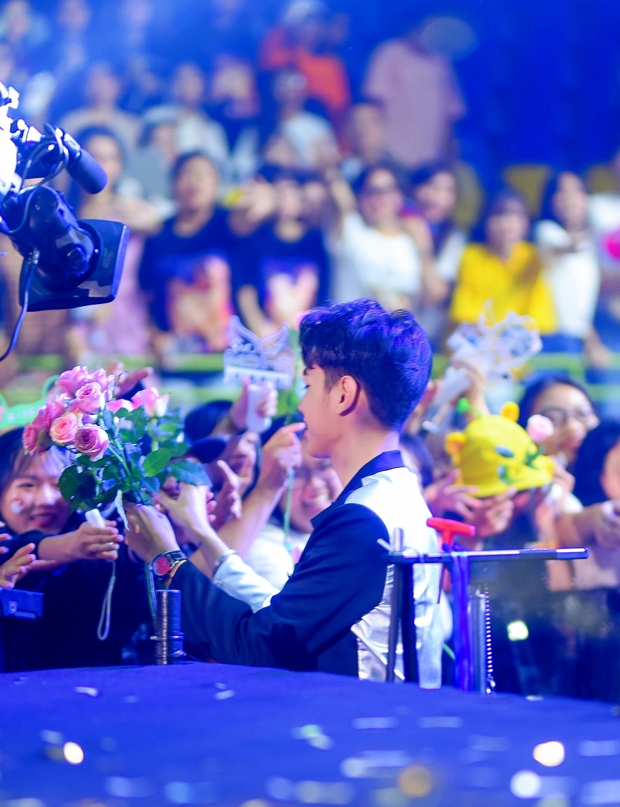 Jack khoc trong fan meeting anh 12