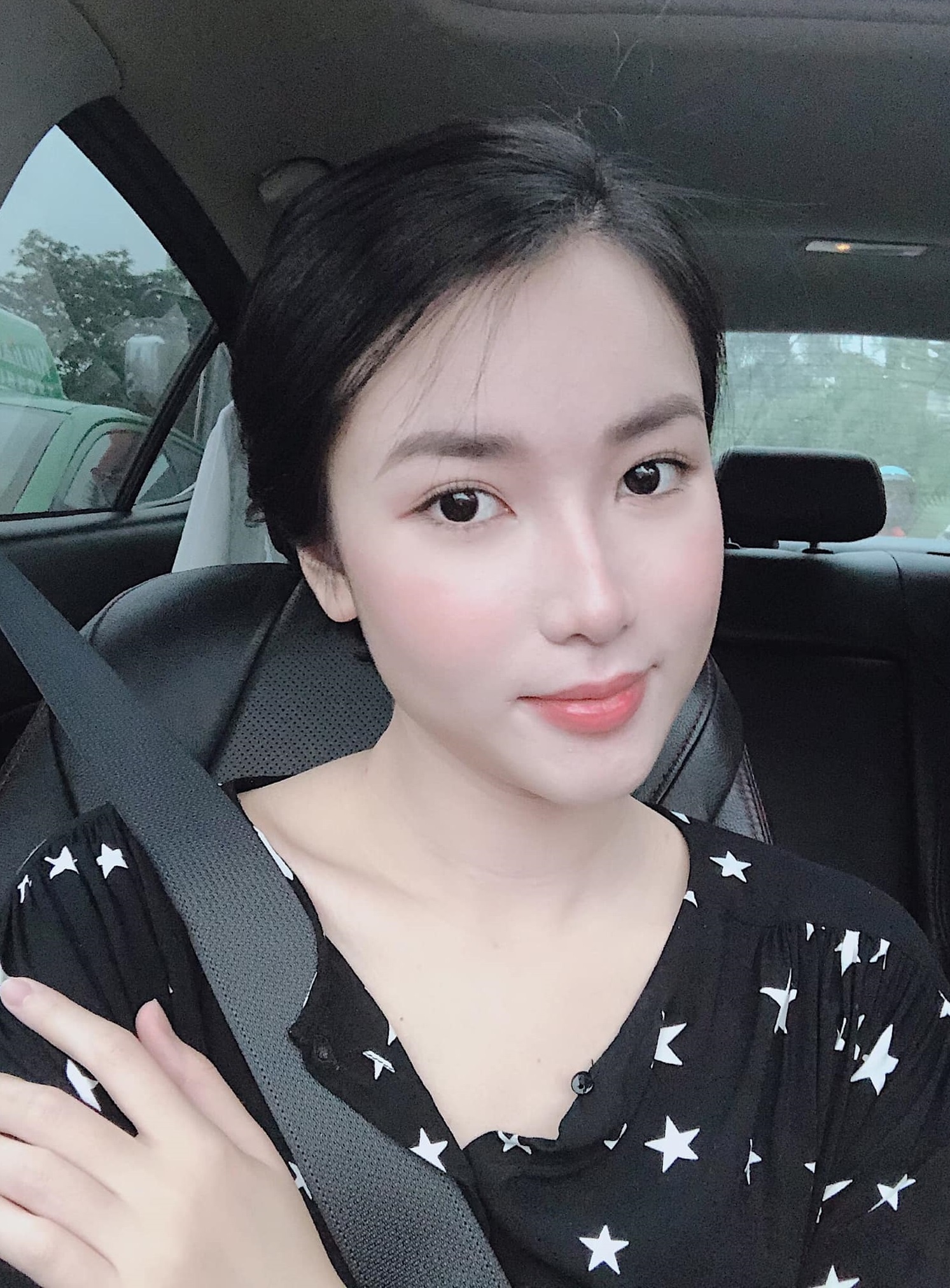 ban gai cua thu mon bui tien dung anh 4