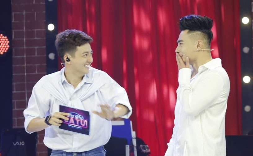 Le Duong Bao Lam che sang tac dau tay cua Ngo Kien Huy hinh anh