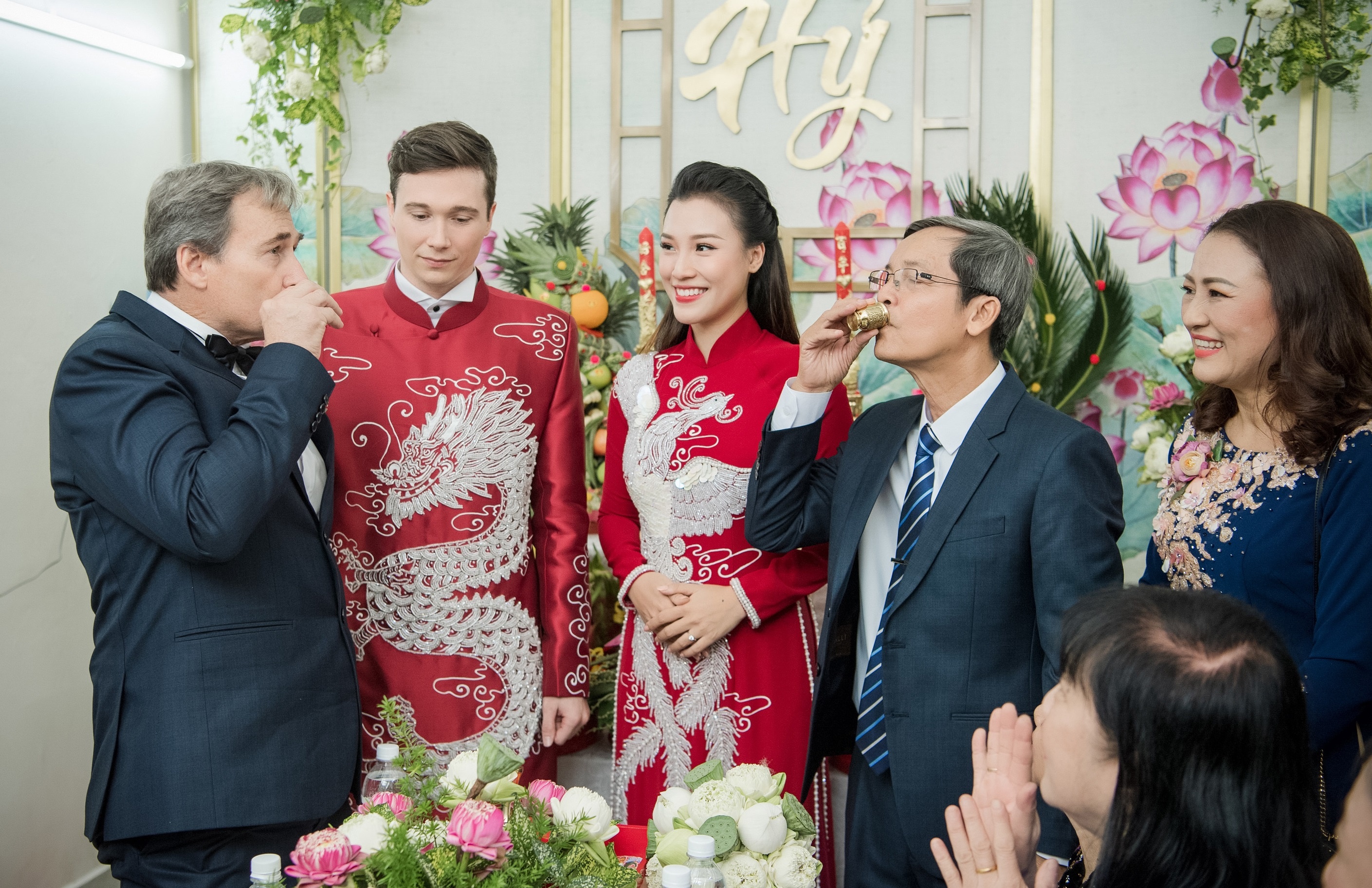 le cuoi hoang oanh anh 9