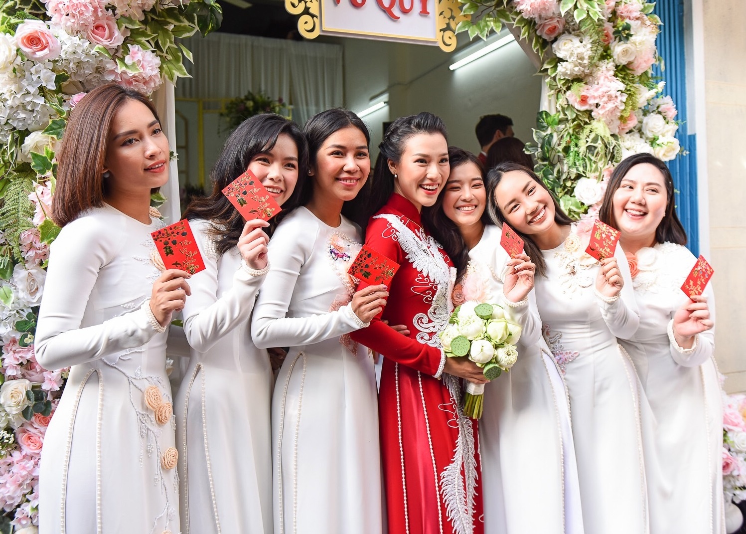 le cuoi hoang oanh anh 4