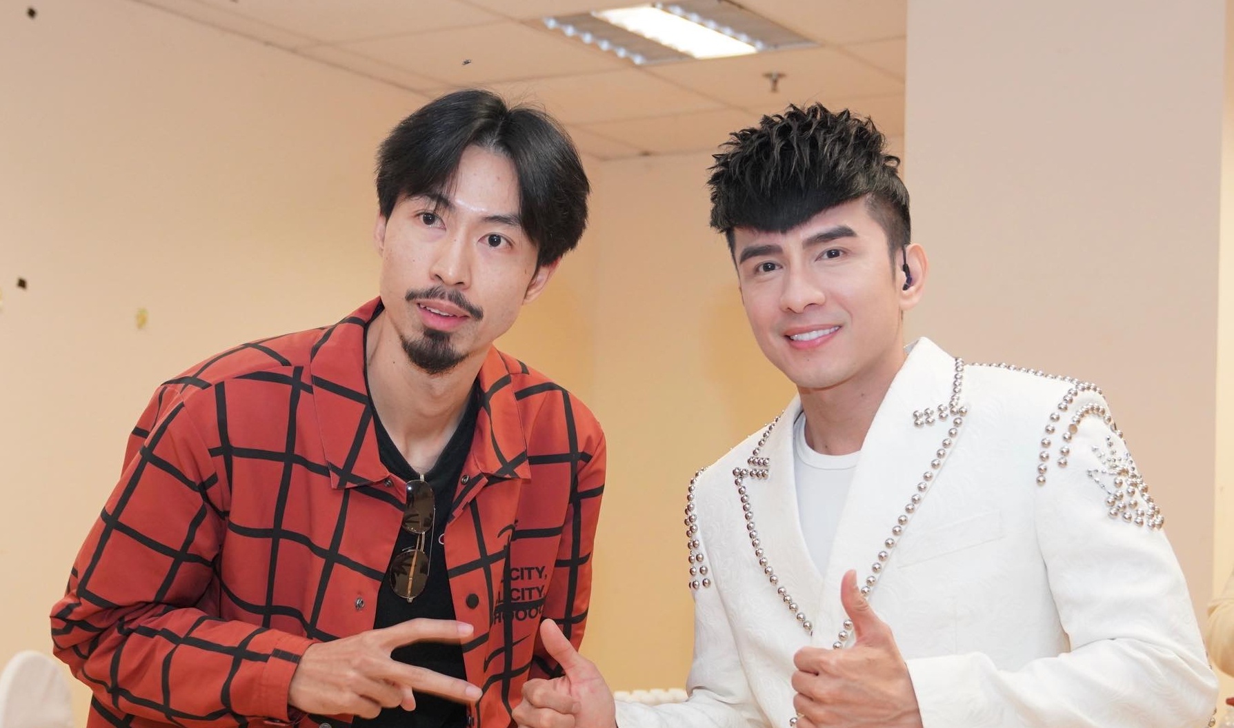 dan truong chup anh cung Den vau,  Jack anh 2