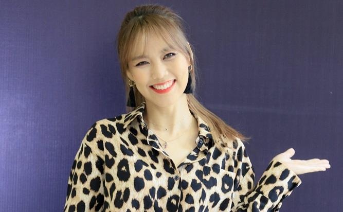 Diva Han Quoc toi Viet Nam hat cung Ha Tran, Ha Ho hinh anh