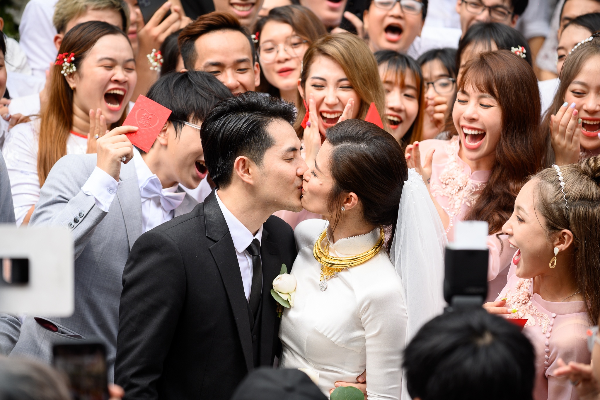 dam hoi dong nhi ong cao thang anh 1