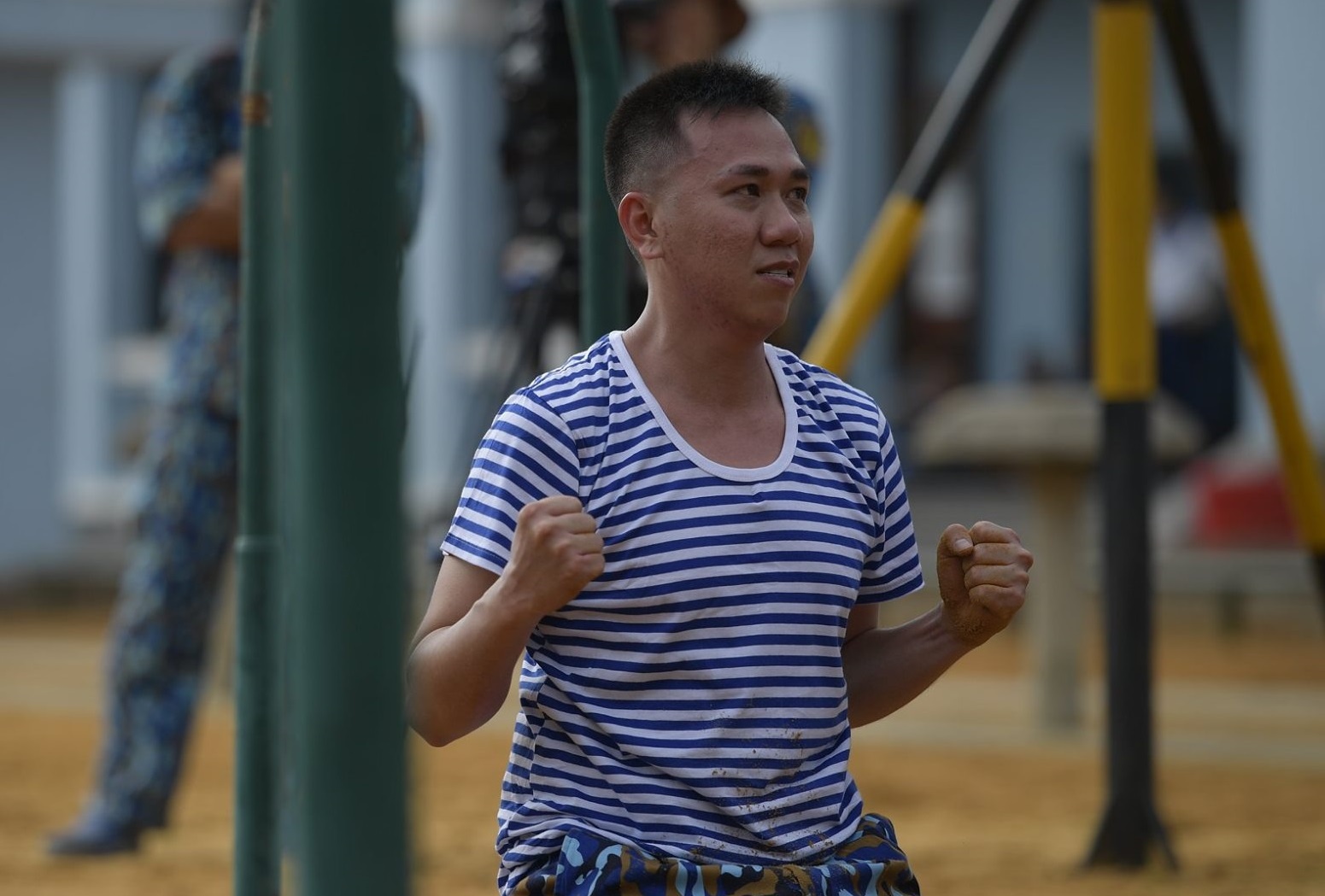 Jun Phạm Sao nhập ngũ ảnh 2 Jun Pham Sao nhap ngu anh 2