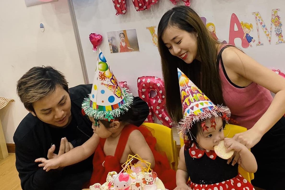 Vo chong Hoai Lam to chuc sinh nhat con tai truong hinh anh