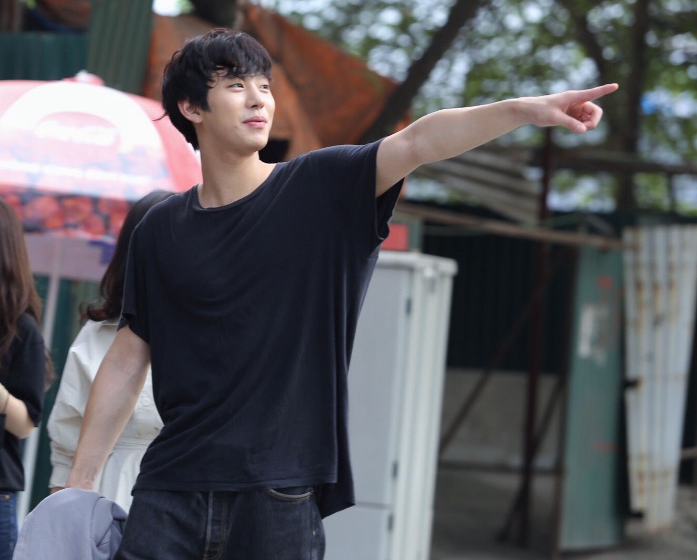 Ahn Hyo Seop ăn bún bò ảnh 7 Ahn Hyo Seop an bun bo anh 7