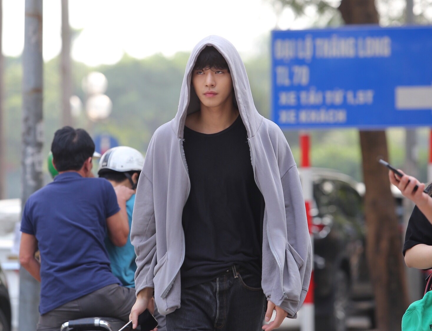 Ahn Hyo Seop ăn bún bò ảnh 1 Ahn Hyo Seop an bun bo anh 1