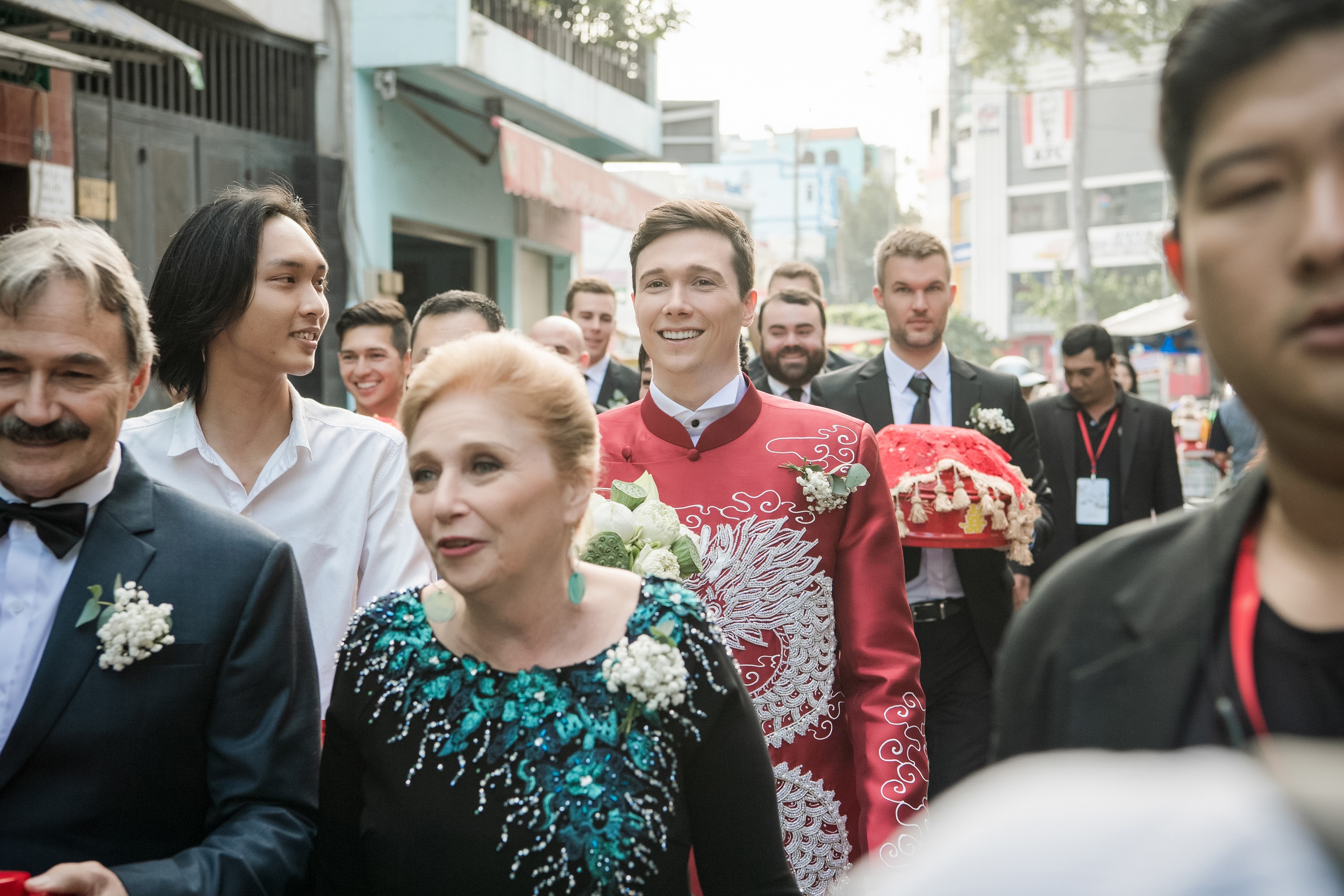 le cuoi hoang oanh va chong tay anh 8