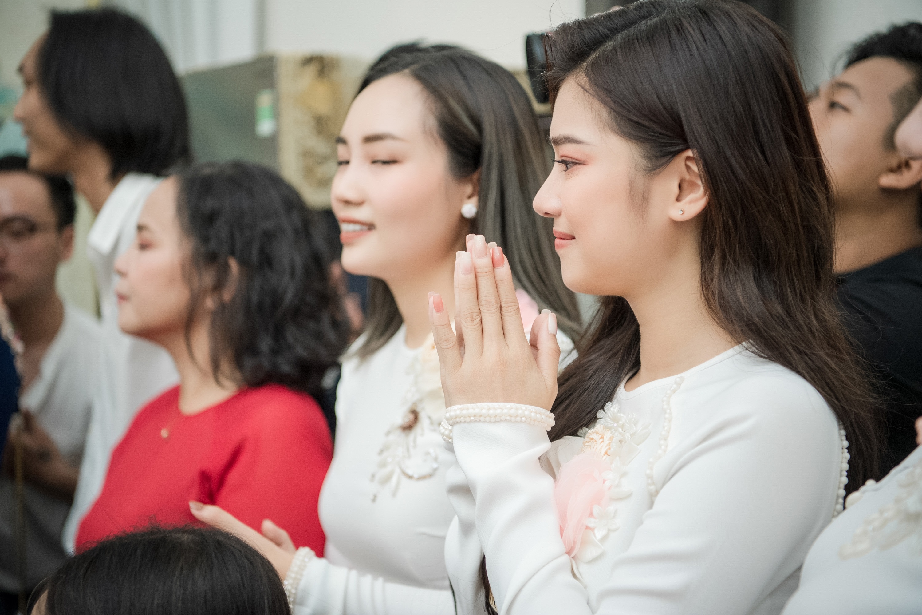 le cuoi hoang oanh va chong tay anh 33