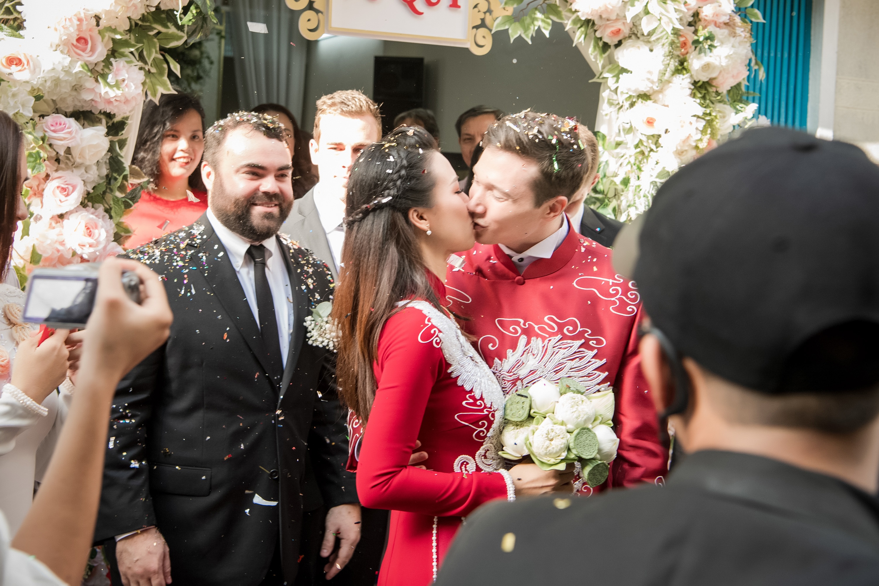 le cuoi hoang oanh va chong tay anh 26