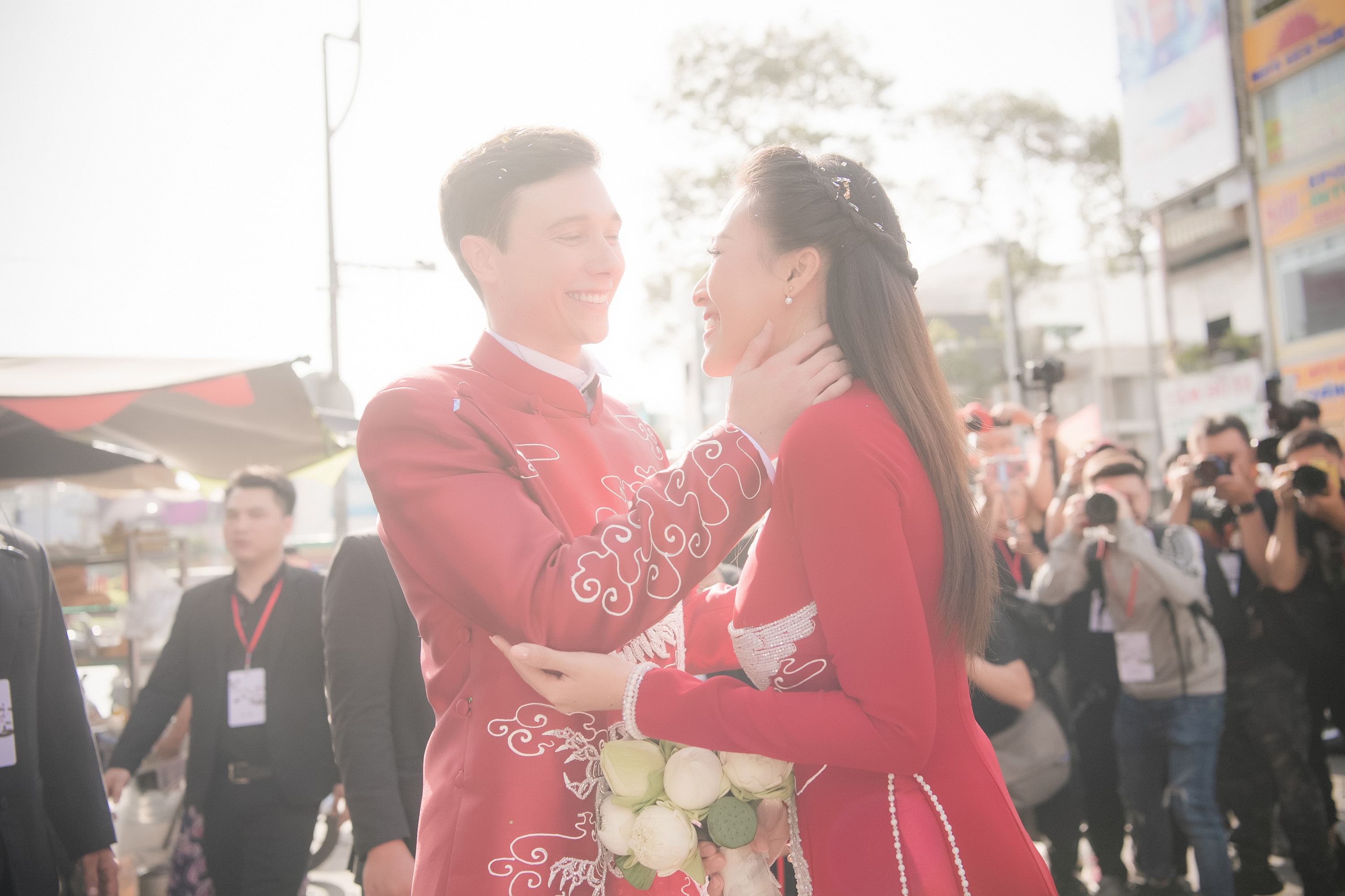 le cuoi hoang oanh va chong tay anh 27