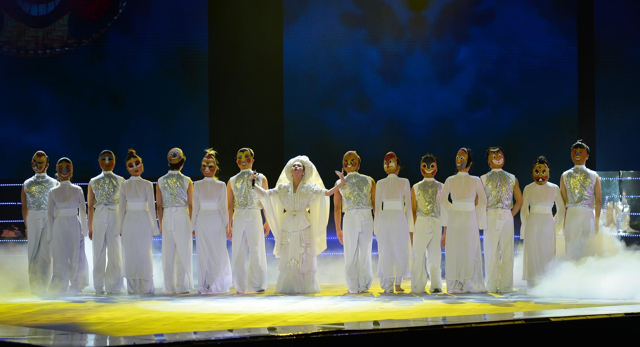 hoa hau hoan vu ban ket anh 43