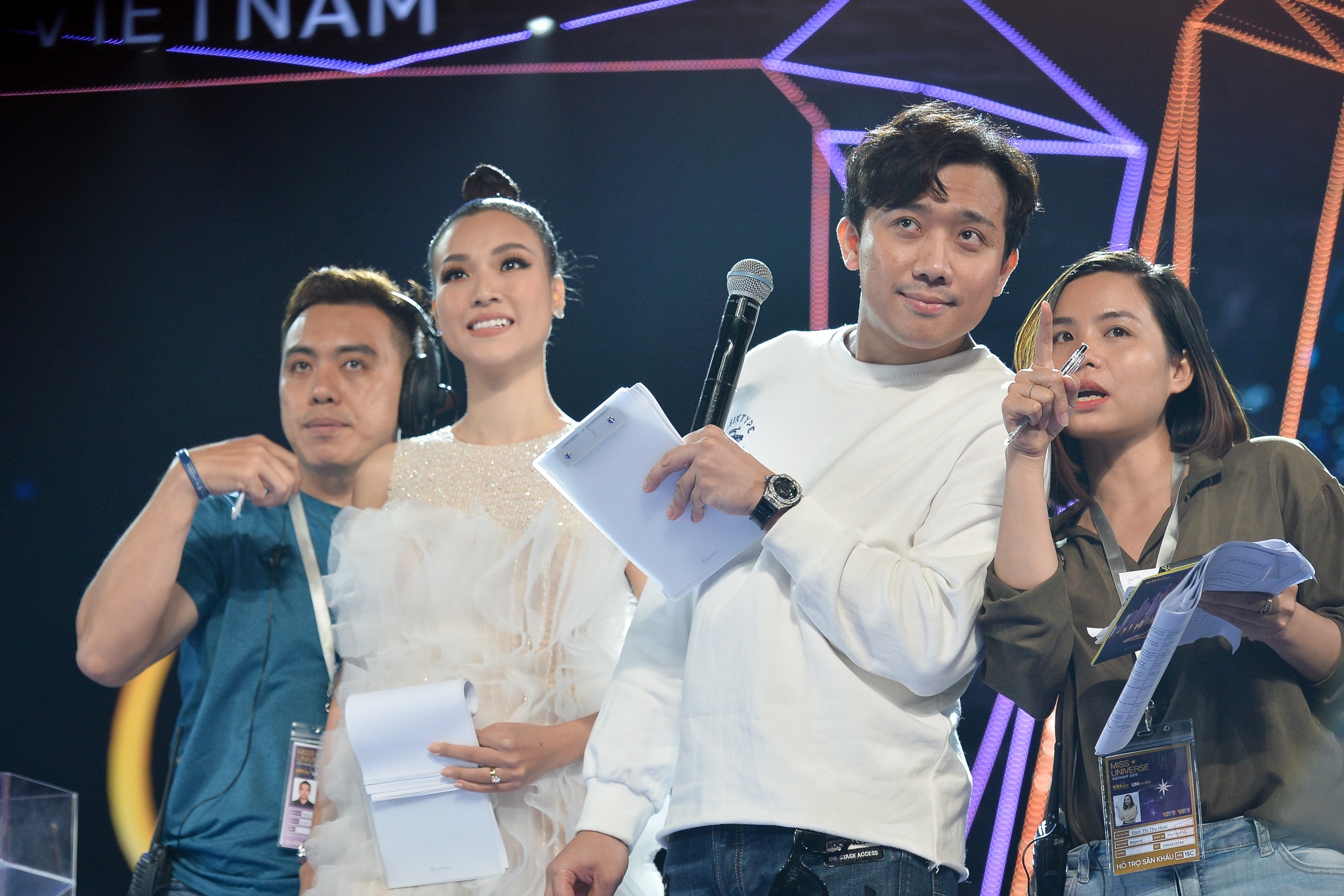 thu minh tong duyet hoa hau anh 7