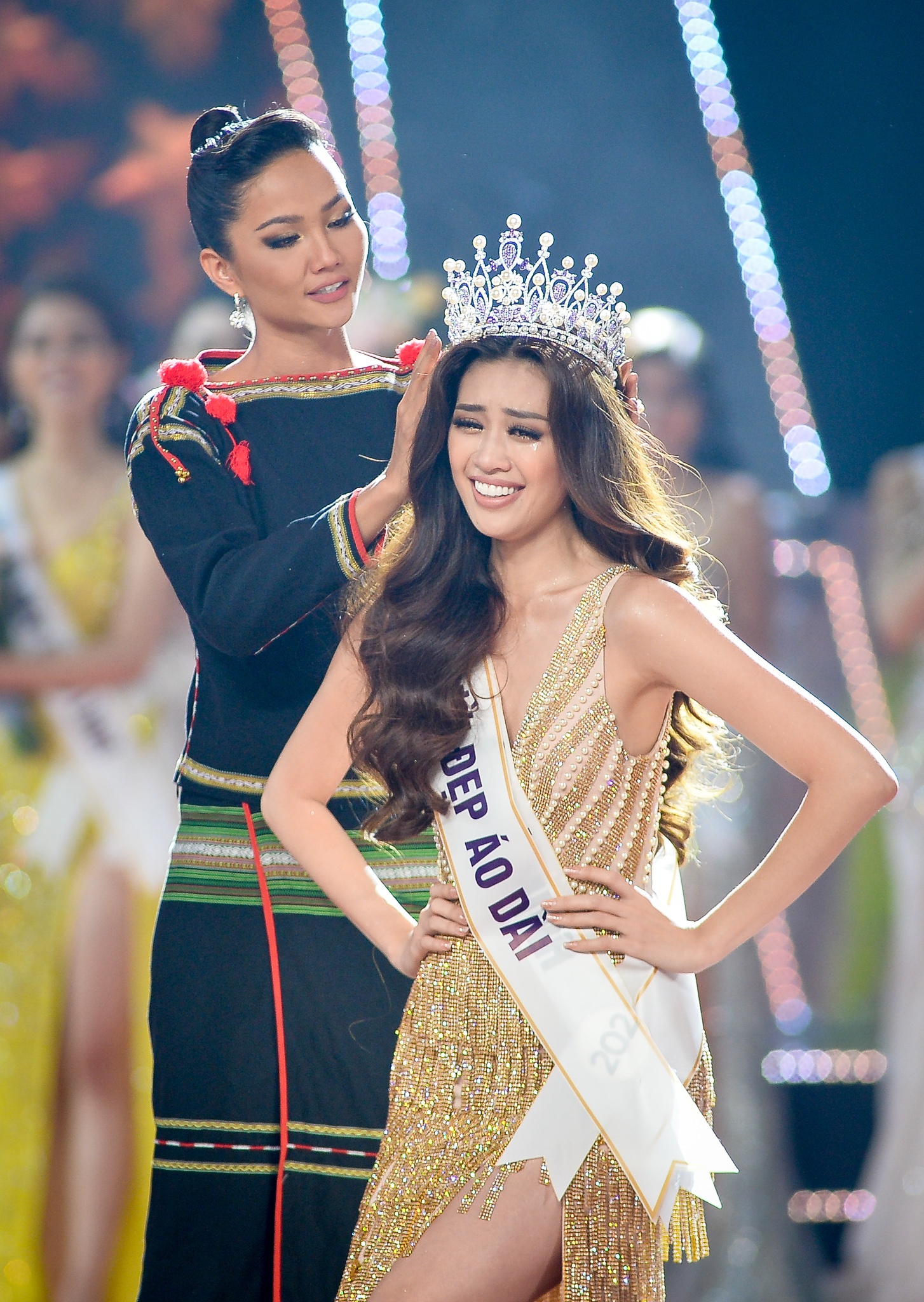 chung ket hoa hau hoan vu anh 30