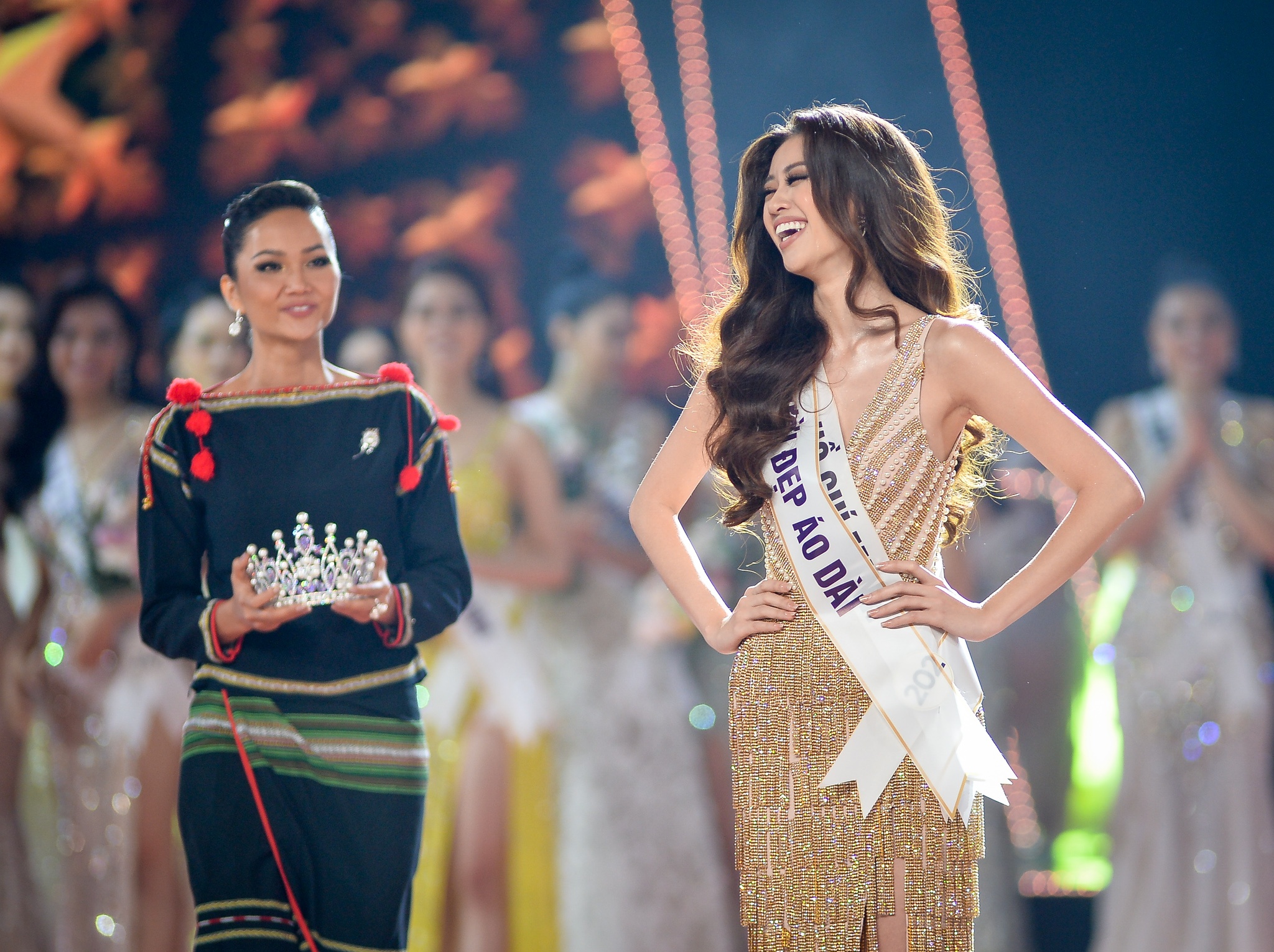 chung ket hoa hau hoan vu anh 33