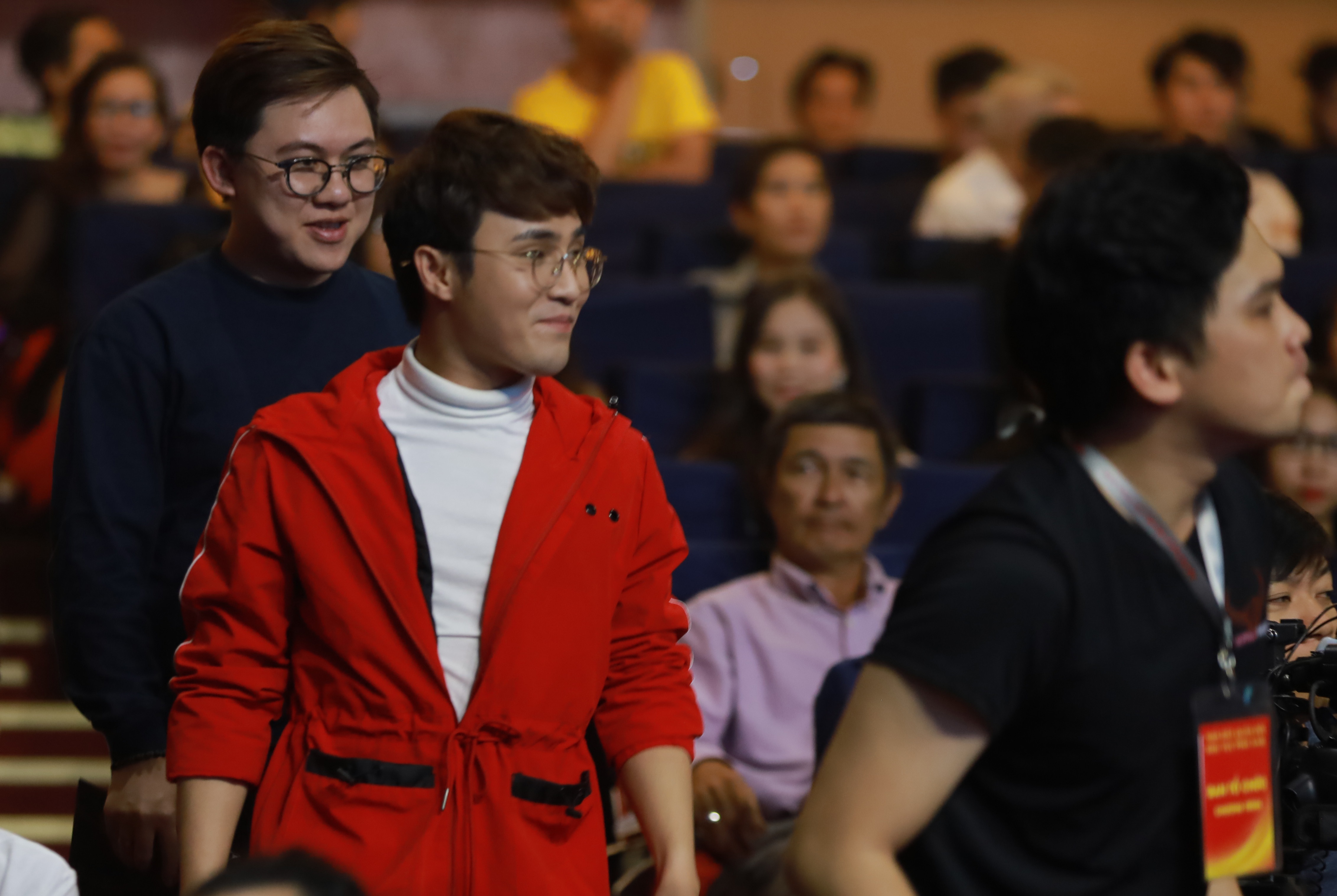 Cat Tuong,  NSND Hong Van,  Le Giang,  Ngan Quynh,  Trinh Kim Chi,  Quy Binh,  Tiet Cuong,  Vu Ha, &nbsp;Van Trang anh 13