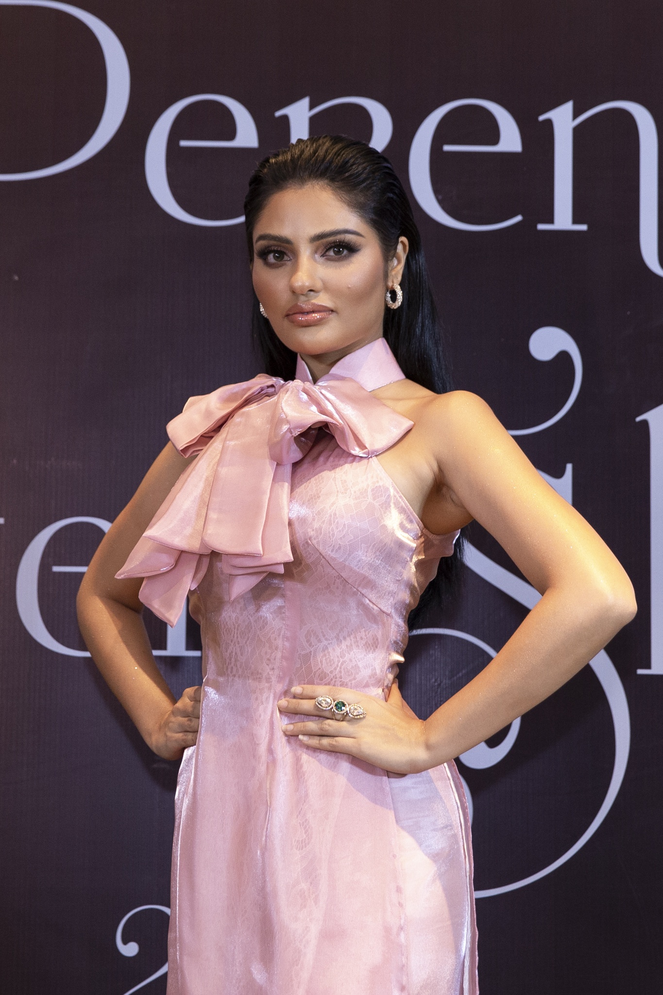 H'Hen Nie hoi ngo top 3 Hoa hau Hoan vu anh 9