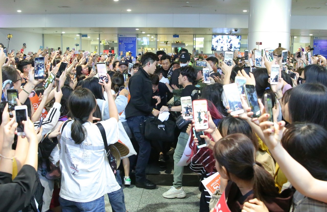 EXO den viet nam anh 10