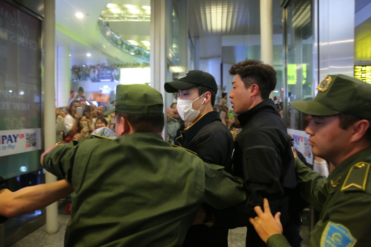 EXO den viet nam anh 2