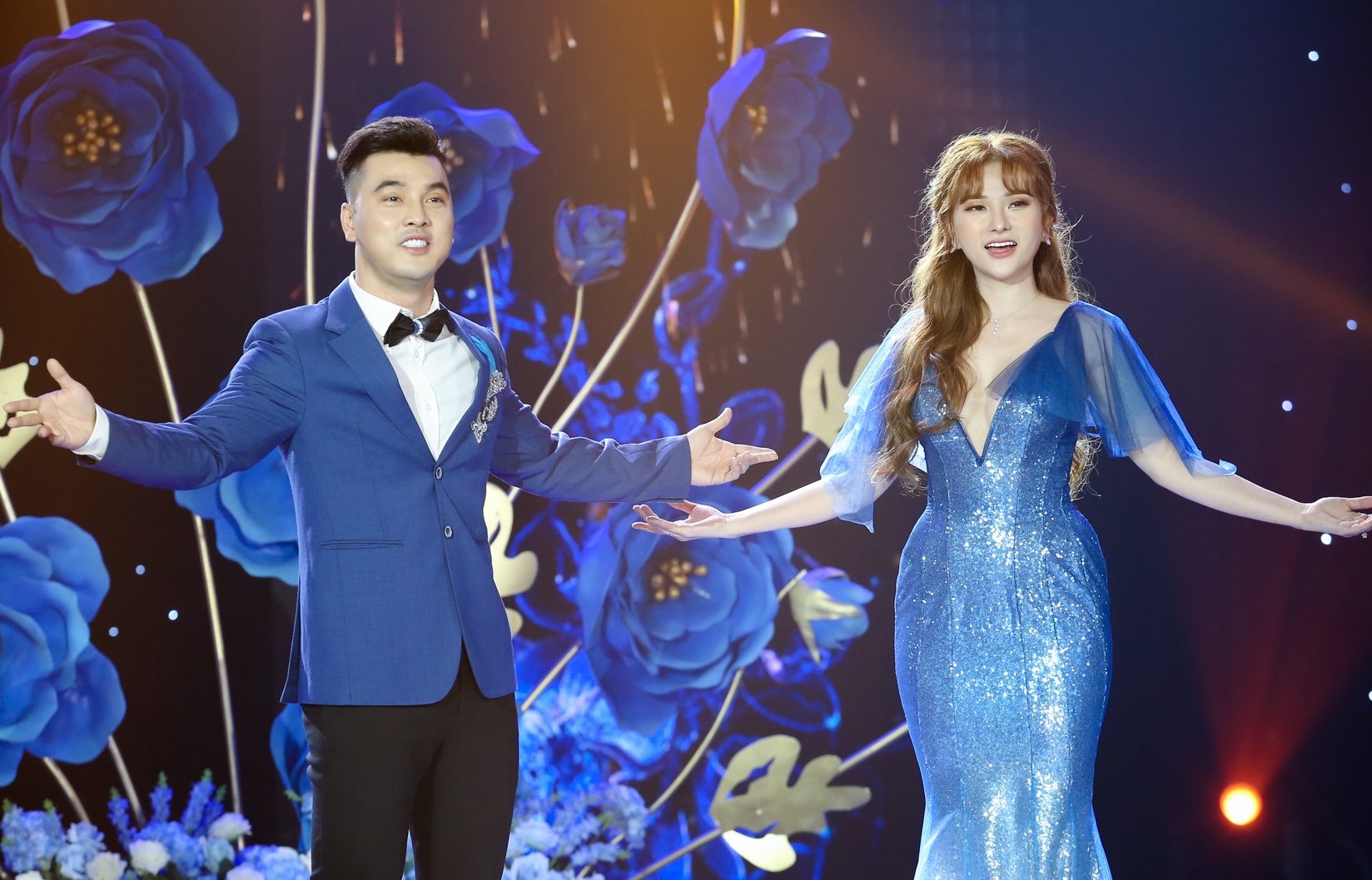 Dong Nhi ong cao thang anh 10