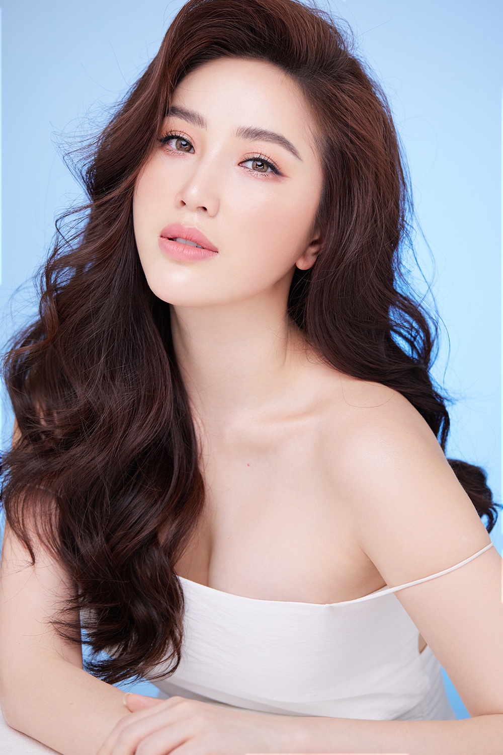 Bao Thy va chong anh 2