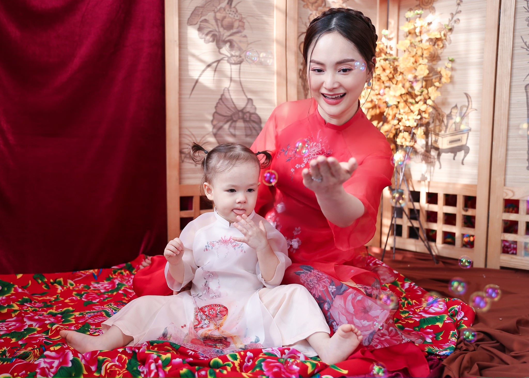 Lan Phuong va con gai anh 2