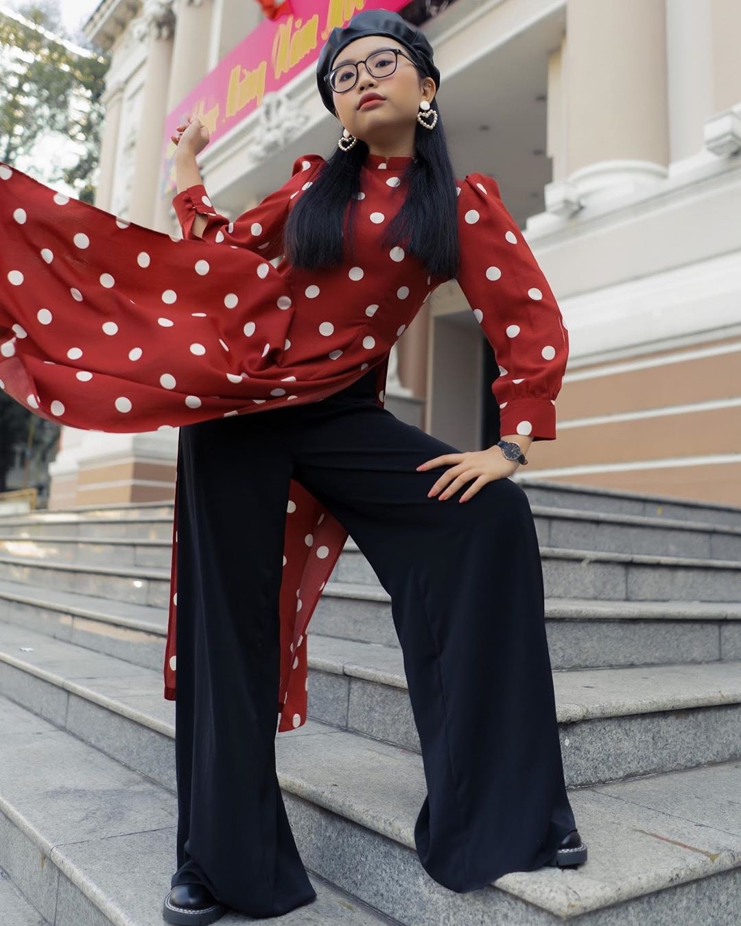 Phuong My Chi choi tet canh ty anh 8