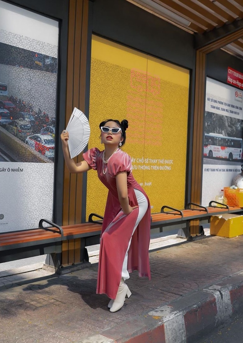 Phuong My Chi choi tet canh ty anh 11