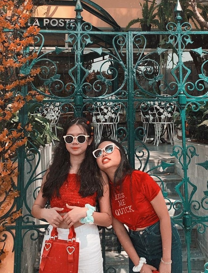 Phuong My Chi choi tet canh ty anh 5