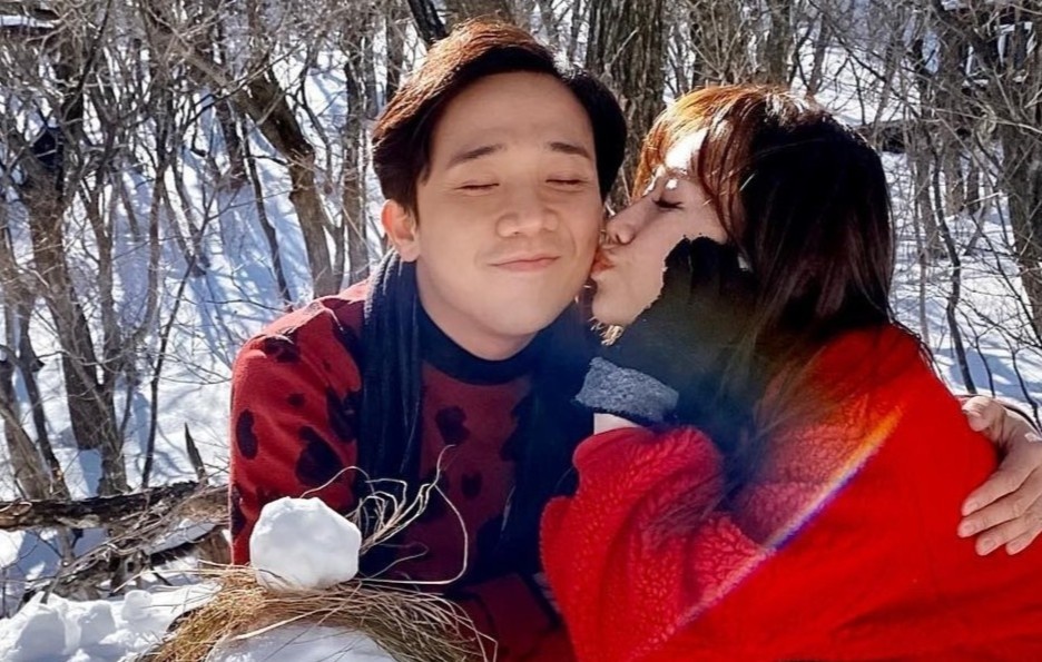 Tran Thanh don tuoi 33 ben Hari Won hinh anh