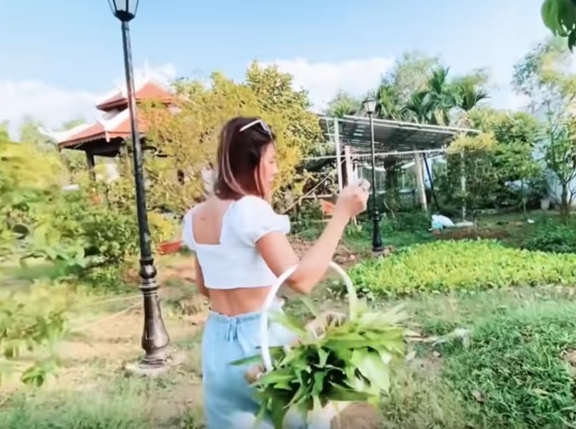 Nam thư hoài linh ảnh 2 Nam thu hoai linh anh 2