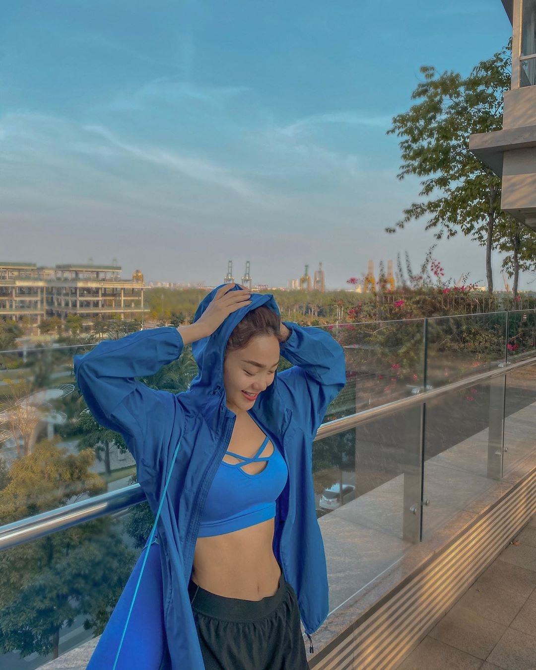 minh hang sexy anh 9