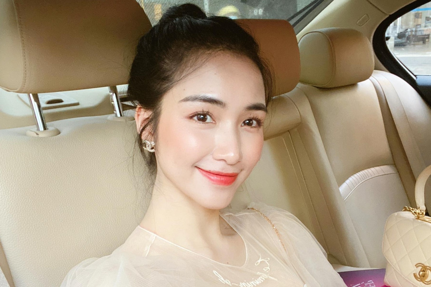 Hoa Minzy chia se co the kiem 500 trieu dong trong vai ngay hinh anh