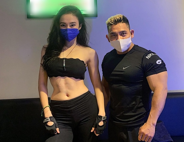 Angela Phuong Trinh sexy anh 1