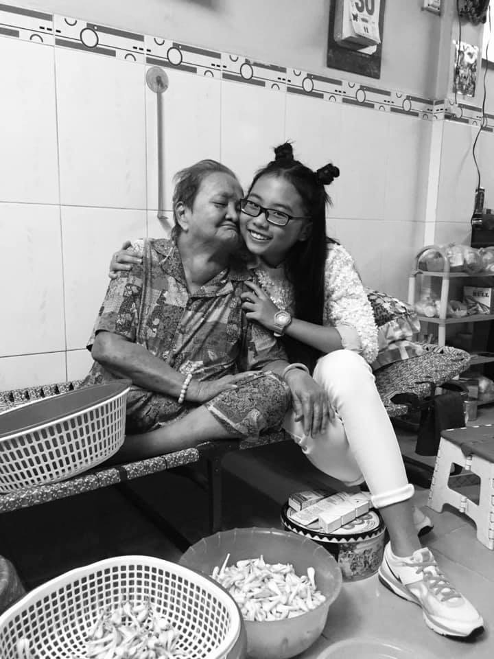 ba ngoai phuong my chi anh 1