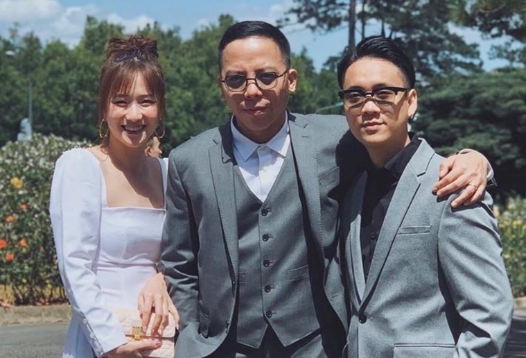 Toc Tien, Hoang Touliver cung dan khach moi tiec tung sau hon le hinh anh