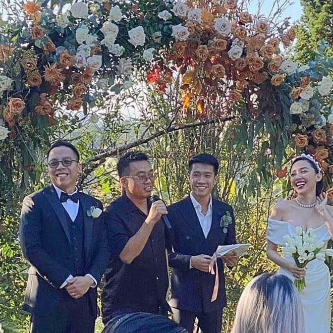 le cuoi Hoang touliver toc tien anh 1