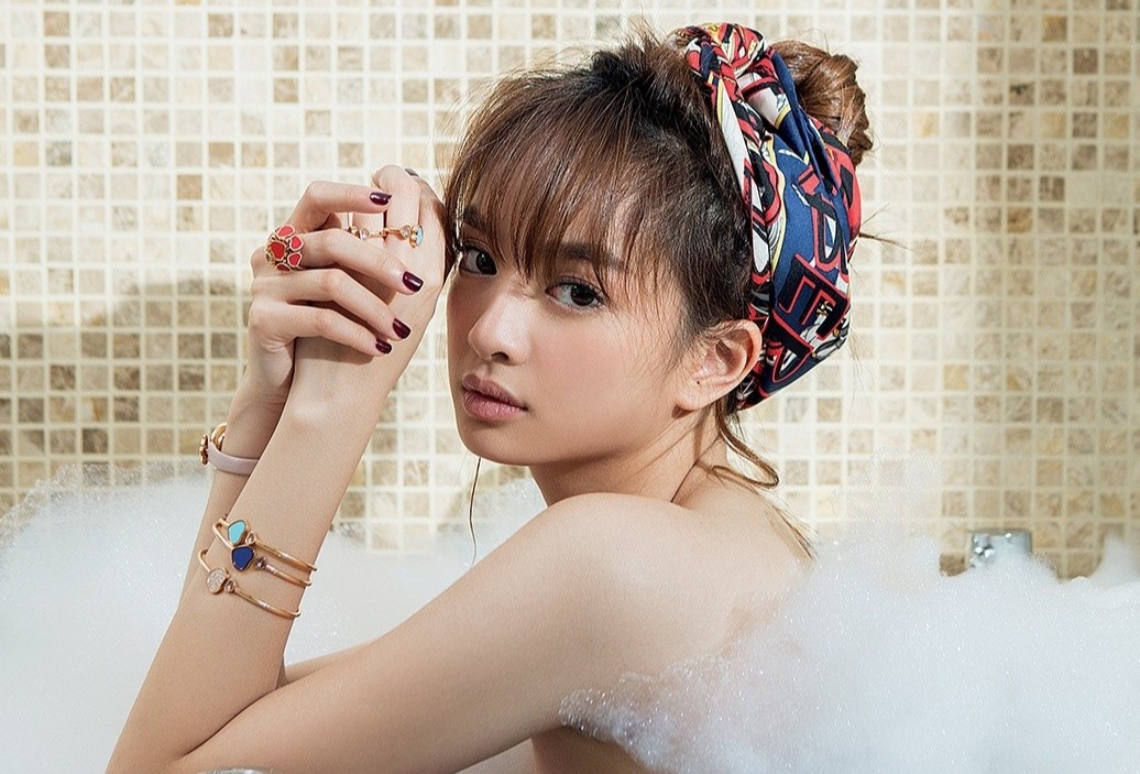 Kaity Nguyen: 'Toi bi che nhat, noi chuyen kho hieu' hinh anh